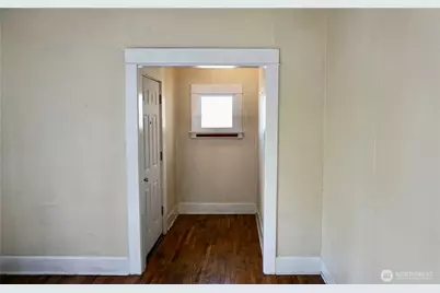 2544 15th Avenue W, Seattle, WA 98119 - Photo 9