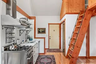 2201 Ebony St, Port Townsend, WA 98368 - Photo 5