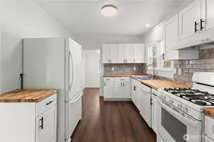 1014 B St, Centralia, WA 98531 - Photo 13