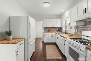 1014 B St, Centralia, WA 98531 - Photo 9