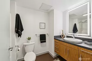 401 9th Ave N, Seattle, WA 98109 - Photo 13