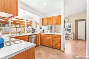 1385 E McLeod Rd, Bellingham, WA 98226 - Photo 11