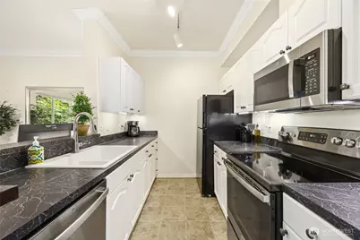 801 Rainier Avenue N #E325, Renton, WA 98057 - Photo 3