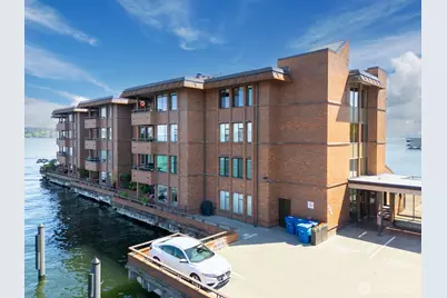 2330 43rd Avenue E #403B, Seattle, WA 98112 - Photo 3