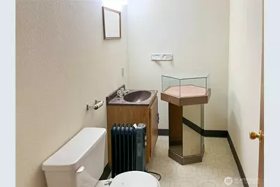 25 Main Street S, Omak, WA 98841 - Photo 11