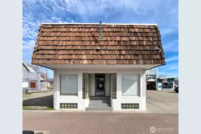 25 Main Street S, Omak, WA 98841 - Photo 1
