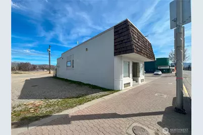 25 Main Street S, Omak, WA 98841 - Photo 3