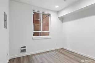 66 Bell St, Seattle, WA 98121 - Photo 15