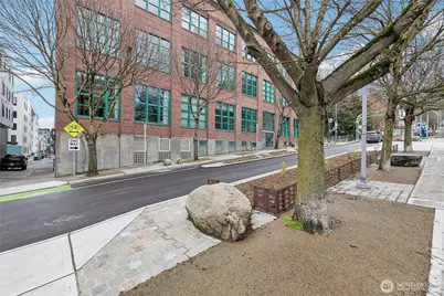 66 Bell Street #23, Seattle, WA 98121 - Photo 5