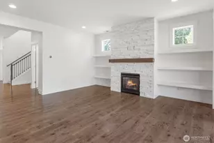 8711 27th St E, Edgewood, WA 98371 - Photo 5