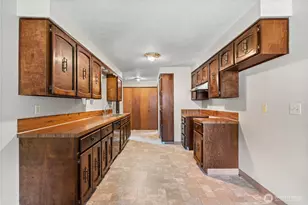 5628 Finch Dr, Longview, WA 98632 - Photo 9