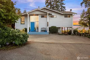 2426 Eastpoint Dr, Langley, WA 98260 - Photo 3