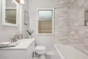 6813 17th Ave NE, Seattle, WA 98115 - Photo 17