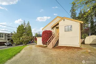 18805 SE 42nd St, Issaquah, WA 98027 - Photo 3