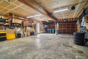 18805 SE 42nd St, Issaquah, WA 98027 - Photo 19