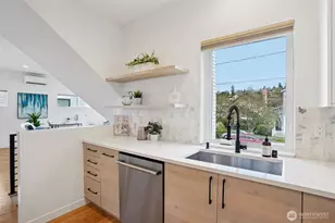 3239 61st Ave SW, Seattle, WA 98116 - Photo 11