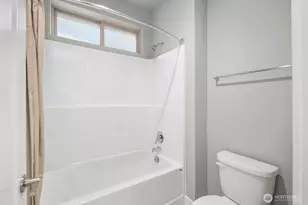 13405 Edmunds Pkwy E, Bonney Lake, WA 98391 - Photo 21