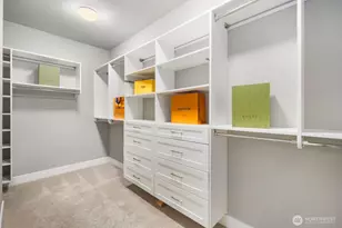 13405 Edmunds Pkwy E, Bonney Lake, WA 98391 - Photo 17