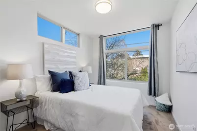 2033 NW 65th Street, Seattle, WA 98117 - Photo 13
