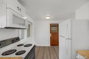 3300 NE 7th Pl, Renton, WA 98056 - Photo 17