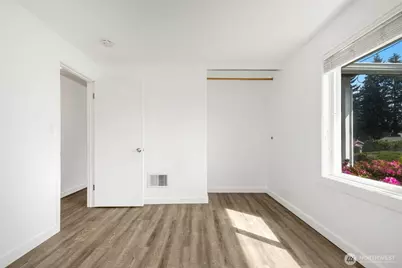 3300 NE 7th Place, Renton, WA 98056 - Photo 23