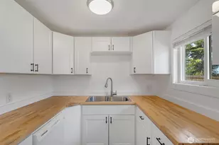 3300 NE 7th Pl, Renton, WA 98056 - Photo 15