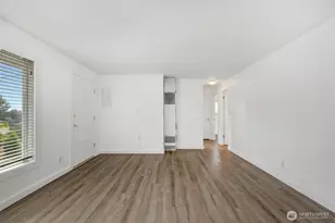 3300 NE 7th Pl, Renton, WA 98056 - Photo 9