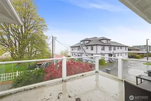 229 E 1st St, Port Angeles, WA 98362 - Photo 11
