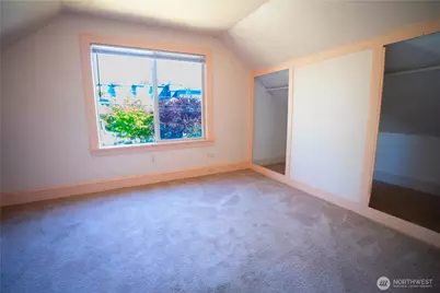 1707 22nd Avenue S, Seattle, WA 98118 - Photo 11