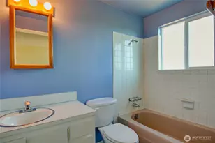 1214 36th St, Anacortes, WA 98221 - Photo 17