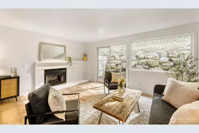 22906 Edmonds Way #10, Edmonds, WA 98020 - Photo 5