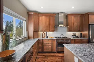 3231 Deer Island Dr E, Lake Tapps, WA 98391 - Photo 9