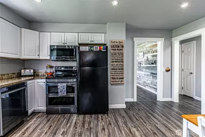 411 Corrin Avenue SE, Orting, WA 98360 - Photo 7