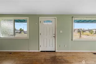1605 20th St, Anacortes, WA 98221 - Photo 5