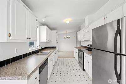 11100 4th Avenue W #22, Everett, WA 98204 - Photo 13