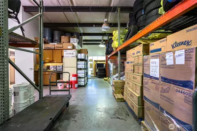 112 E Willis Street, Kent, WA 98032 - Photo 5