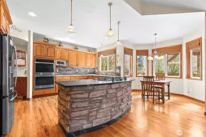 15523 SE 261st Place, Covington, WA 98042 - Photo 9