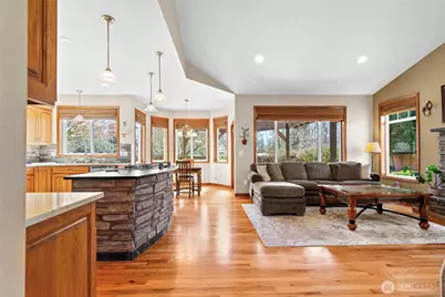 15523 SE 261st Place, Covington, WA 98042 - Photo 7