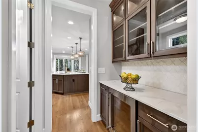 21310 SE 11th Street, Sammamish, WA 98075 - Photo 11