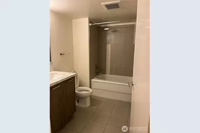 2911 2nd Avenue #324, Seattle, WA 98121 - Photo 3