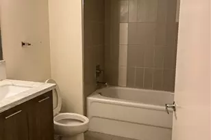 2911 2nd Ave, Seattle, WA 98121 - Photo 3