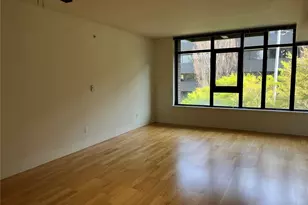 2911 2nd Ave, Seattle, WA 98121 - Photo 11