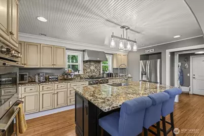 2142 Island Drive NW, Olympia, WA 98502 - Photo 11