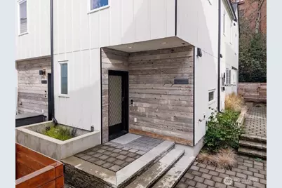 10350 Wallingford Avenue N #B, Seattle, WA 98133 - Photo 3