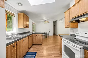 5709 366th St S, Roy, WA 98580 - Photo 5