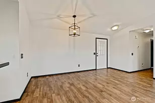 208 W Mt Adams Ct, Ellensburg, WA 98926 - Photo 7