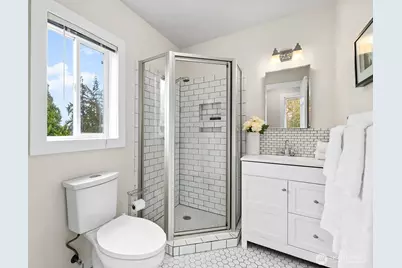 2620 E Roy Street, Seattle, WA 98112 - Photo 21