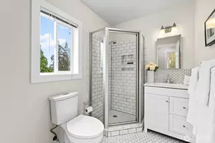 2620 E Roy St, Seattle, WA 98112 - Photo 21