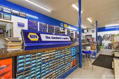 305 E State Route 4, Cathlamet, WA 98612 - Photo 5