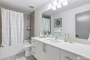 10712 SE 2nd St, Bellevue, WA 98004 - Photo 19